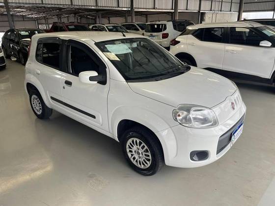 FIAT UNO 1.0 EVO VIVACE 8V FLEX 2P MANUAL